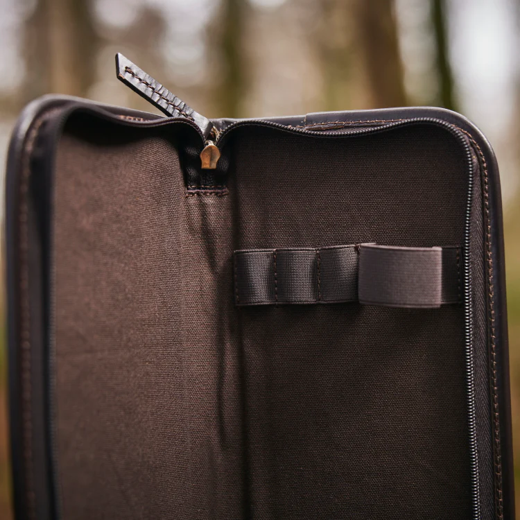 Chatham Premium Pull Up Leather Cleaning Pouch - Image 6