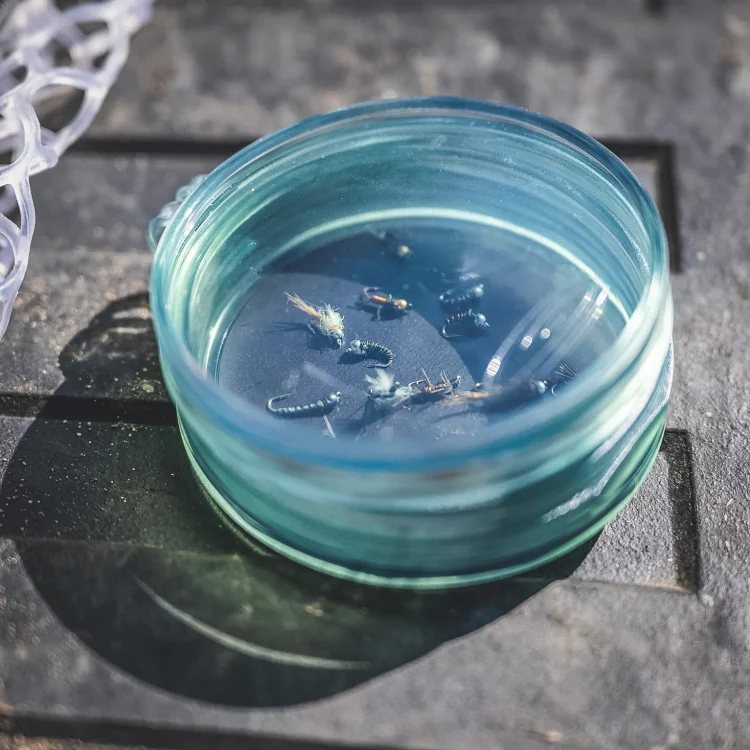 Fishpond Shallow Magpad Fly Puck - Image 5