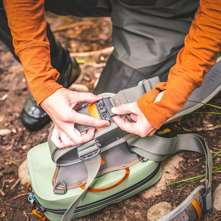 Fishpond Thunderhead Submersible Lumbar Pack - Eco Yucca - Image 9
