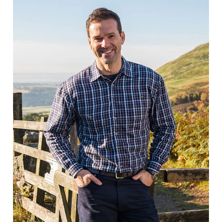 Hoggs of Fife Bark Micro Fleece Lined Shirt - Navy/Brown Check - Image 2