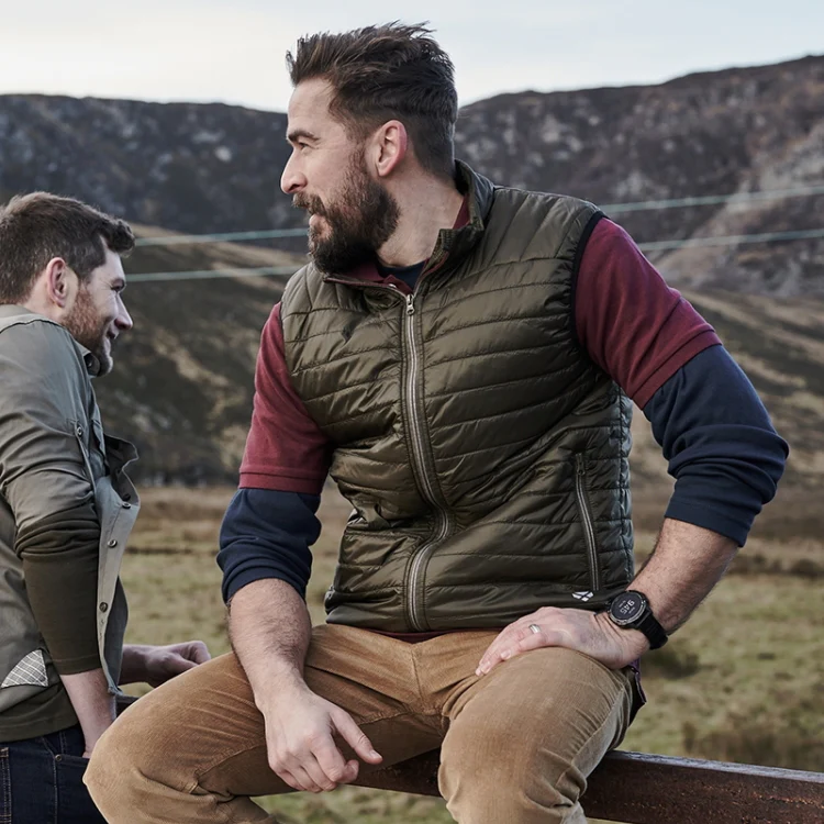 Hoggs of Fife Kingston Rip-Stop Gilet - Olive/Merlot - Image 2