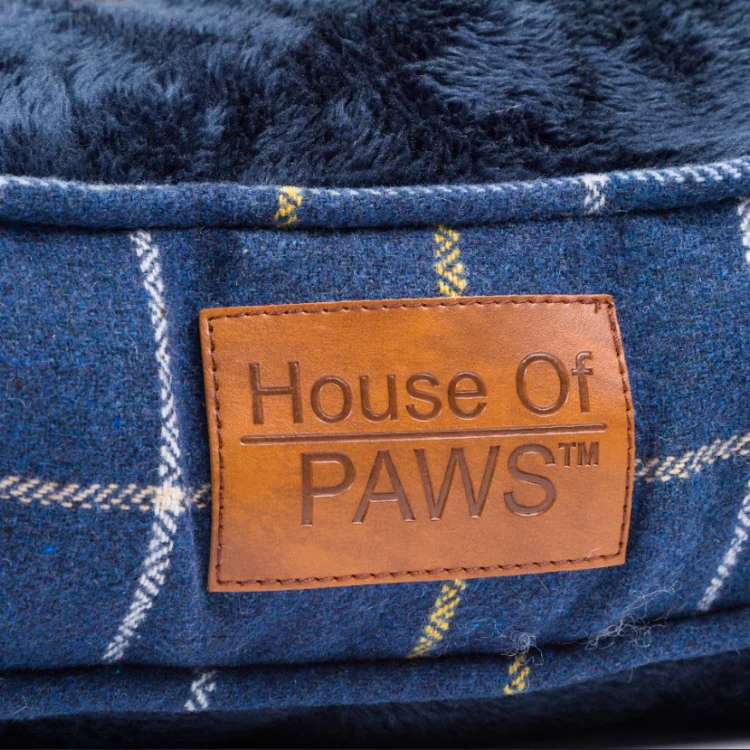 House of Paws Tweed Boxed Dog Duvet - Navy Check - Image 7