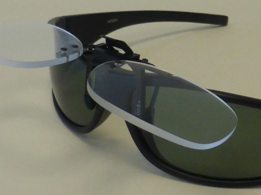 Snowbee Clip-On Magnifier - Image 2